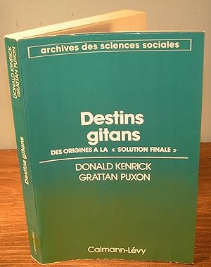 Imagen del vendedor de DESTINS GITANS des origines  la solution finale a la venta por Librairie Montral