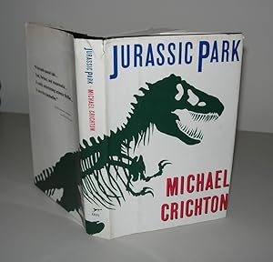 Imagen del vendedor de JURASSIC PARK a la venta por Evolving Lens Bookseller