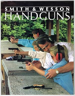 Image du vendeur pour SMITH & WESSON HANDGUNS 1987/8? CATALOG mis en vente par SUNSET BOOKS