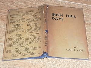 Bild des Verkufers fr Irish Hill Days. zum Verkauf von Dublin Bookbrowsers