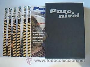 PASO A NIVEL. Revista de modelismo ferroviario y tren real. Estuche + 6 ejemplares. 2002