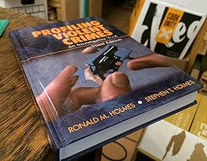 Image du vendeur pour Profiling Violent Crimes: An investigative Tool - Third Edition mis en vente par Xochi's Bookstore & Gallery