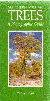 Seller image for Southern African Trees: A Photographic Guide for sale by El libro que vuela