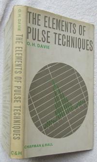 Image du vendeur pour The Elements of Pulse Techniques mis en vente par Glenbower Books
