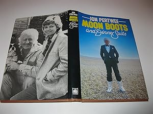 Immagine del venditore per Moon Boots And Dinner Suits venduto da THE BOOK SHOP