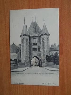 Image du vendeur pour CPA : VILLENEUVE-SUR-YONNE porte de Joigny (ct extrieur) mis en vente par KEMOLA