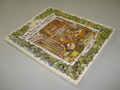 Imagen de archivo de The Secret Staircase (Brambley Hedge) a la venta por ThriftBooks-Atlanta