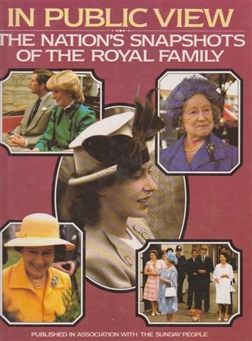 9780002181266: In public view: The nations's snapshots of the royal family