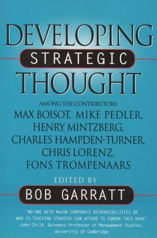 Imagen de archivo de Developing Strategic Thought: Rediscovering the Art of Direction-giving a la venta por Wonder Book