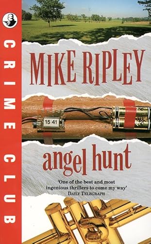 Imagen de archivo de Angel Hunt (Crime Club) a la venta por ThriftBooks-Atlanta