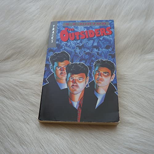 The Outsiders (Tracks) - Susan E. Hinton