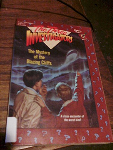 Stock image for The Mystery of the Blazing Cliffs (The Three Investigators): 32 for sale by WorldofBooks