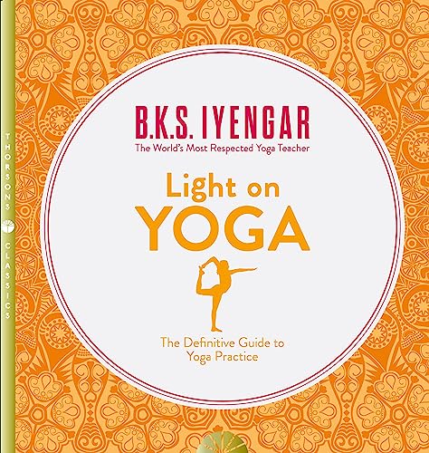 Beispielbild fr Light on Yoga zum Verkauf von ThriftBooks-Atlanta