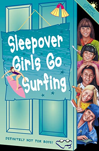 9780007118878: Sleepover Girls Go Surfing (The Sleepover Club)