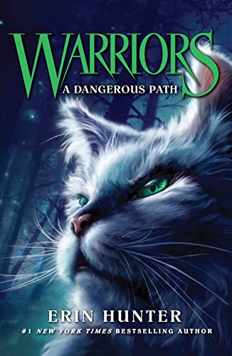 9780007140060: Dangerous Path: The beloved children’s fantasy series of animal tales: Book 5 (Warriors)
