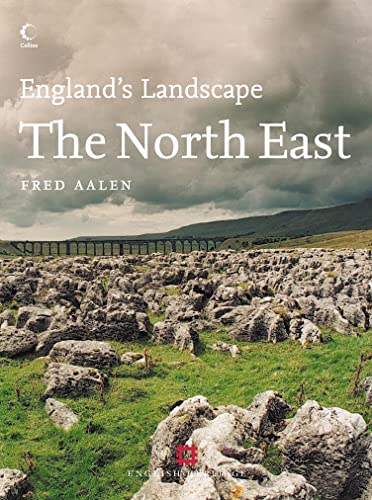 Imagen de archivo de The North East: English Heritage a la venta por Masalai Press