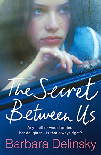 Imagen de archivo de The Secret Between Us a la venta por ThriftBooks-Dallas
