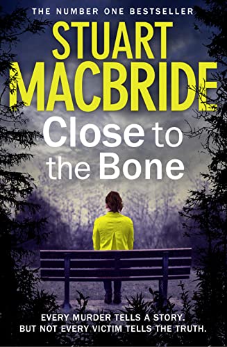 9780007512003: Close to the Bone (Logan McRae, Book 8)