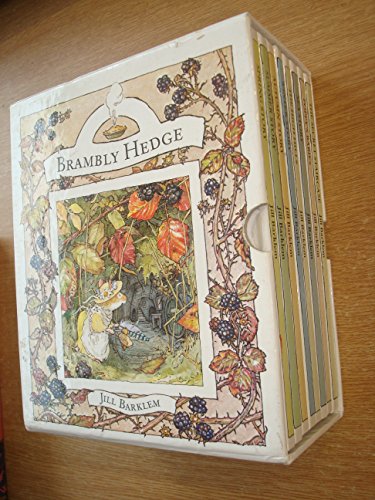 9780007605156: Xbrambly Hedge Slipcase Remain