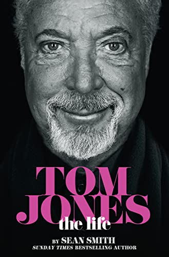 9780008104474: Tom Jones Biography