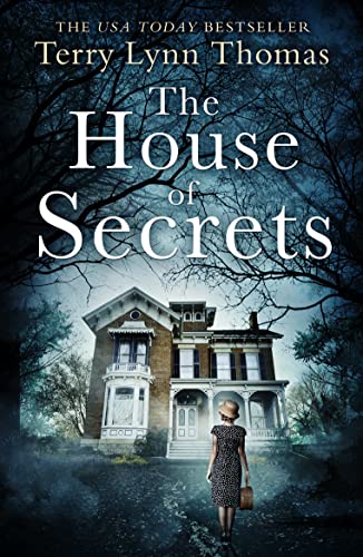 Stock image for The House of Secrets (The Sarah Bennett Mysteries, Book 2) for sale by Revaluation Books