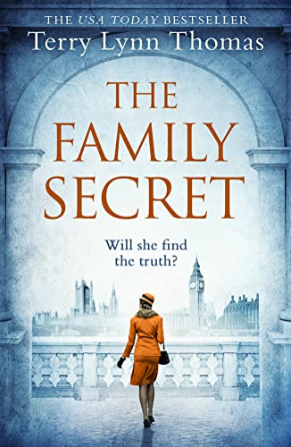 Imagen de archivo de The Family Secret: A gripping historical mystery from the USA Today bestselling author (Cat Carlisle) (Book 2) a la venta por BooksRun