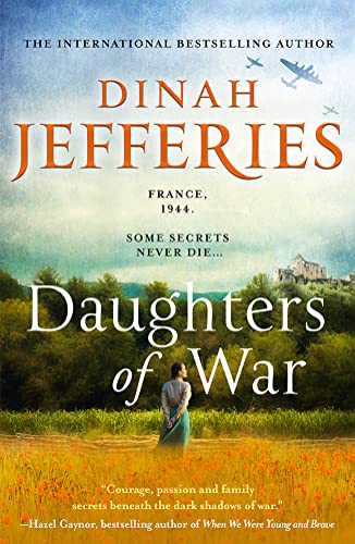 Imagen de archivo de Daughters of War (The Daughters of War) (Book 1) a la venta por Gulf Coast Books