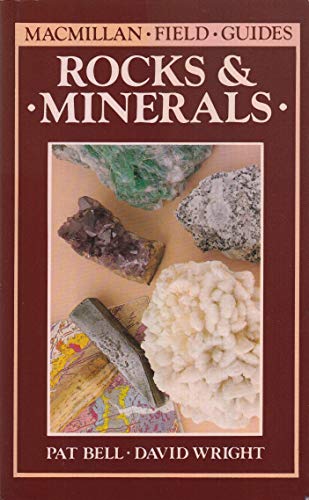 9780020796404: Rocks and Minerals: Macmillan Field Guide