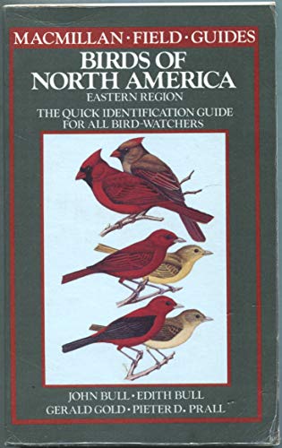 Beispielbild fr Birds of North America/Eastern Region: A Quick Identification Guide to Common Birds (MacMillan Field Guides) zum Verkauf von Wonder Book