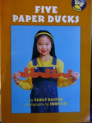 Beispielbild fr Five Paper Ducks (Spotlight Books) zum Verkauf von Better World Books