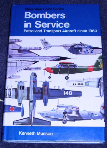 9780025879409: Fighters in Service : Attack and Training Aircraft Since 1960 / by Kenneth Munson ; Illustrated by John W. Wood and Others