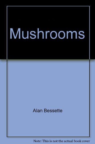 9780026152600: Mushrooms