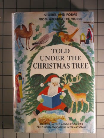 Imagen de archivo de Told Under the Christmas Tree a la venta por ThriftBooks-Dallas