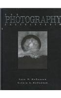 Beispielbild fr The Photography Encyclopedia zum Verkauf von Better World Books