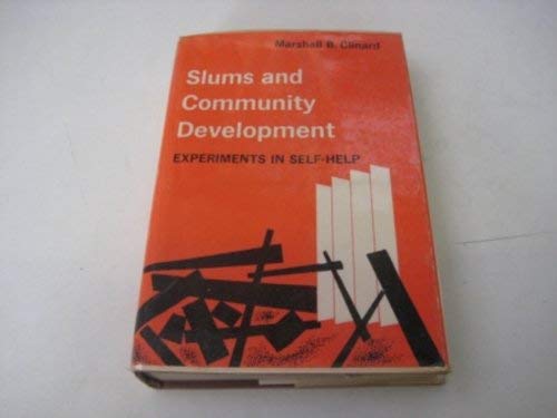 9780029055700: Slums and Community Development