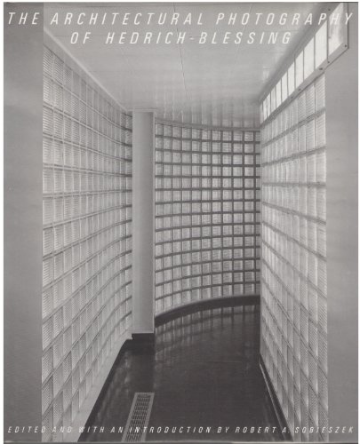 Imagen de archivo de The Architectural Photography of Hedrich-Blessing a la venta por HPB-Movies