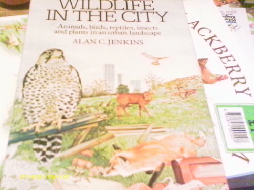 9780030641732: Wildlife in the City