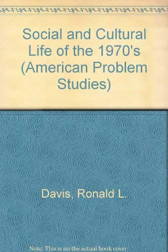 Stock image for The Social and Cultural Life of the 1920s (American Problem Studies) for sale by UHR Books