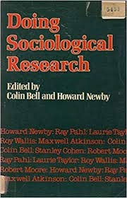 9780043000717: Doing Sociological Research