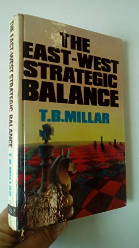 9780043550151: East/West Strategic Balance
