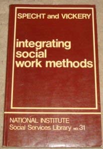 Imagen de archivo de Integrating Social Work Methods a la venta por Phatpocket Limited