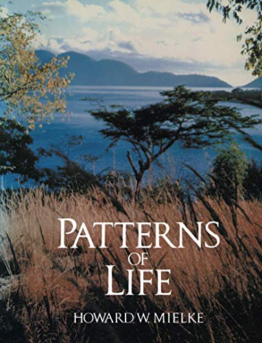 9780045740338: Patterns of Life: Biogeography Of A Changing World