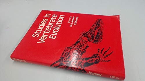 Imagen de archivo de Studies in vertebrate evolution;: Essays presented to F. R. Parrington a la venta por ThriftBooks-Atlanta