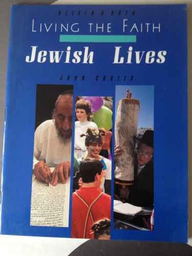 Beispielbild fr Jewish Lives (Living Faith) zum Verkauf von Goldstone Books
