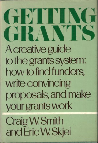 Imagen de archivo de Getting Grants a la venta por Defunct Books