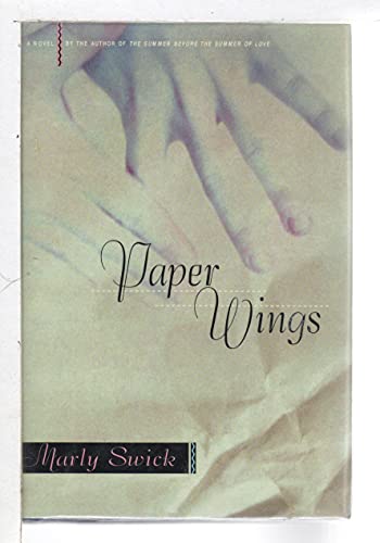 Beispielbild fr Paper Wings zum Verkauf von Half Price Books Inc.