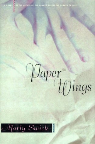 9780060174347: Paper Wings