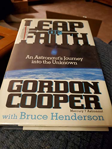 Imagen de archivo de Leap of Faith: An Astronaut's Journey Into the Unknown a la venta por ThriftBooks-Atlanta