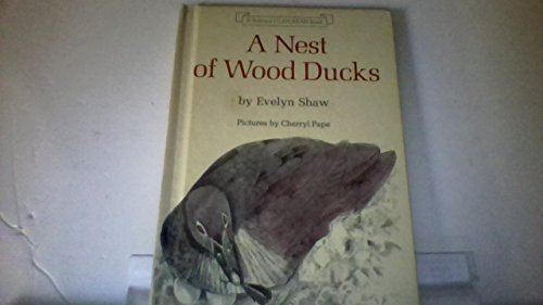 Beispielbild fr A Nest of Wood Ducks (Science I Can Read Book) zum Verkauf von Once Upon A Time Books
