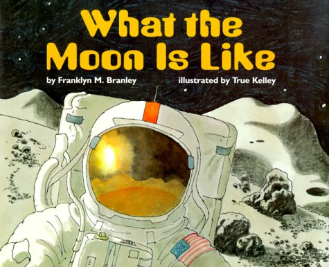 Imagen de archivo de What the Moon Is Like a la venta por Better World Books